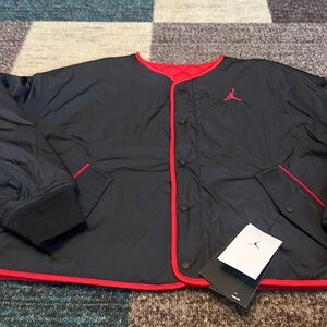 Jordan Women’s Reversible Large cropped jacket red and black Size Large
